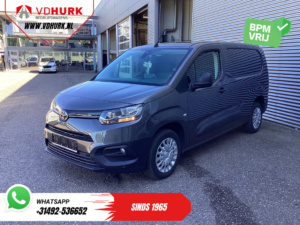Furgoneta Toyota PROACE CITY 1.5, 130 CV, L2, CarPlay, 3 plazas, control de crucero, aire acondicionado, PDC