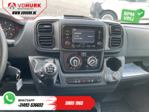 Peugeot Boxer Van 2.2 HDi 140 pk L2H2 270Gr. Doors/ Camera/ PDC/ DAB/ Cruise control/ Air conditioning