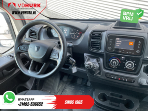 Peugeot Boxer Van 2.2 HDi 140 pk L2H2 270Gr. Doors/ Camera/ PDC/ DAB/ Cruise control/ Air conditioning