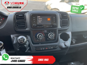 Peugeot Boxer Van 2.2 HDi 140 pk L2H2 270Gr. Doors/ Camera/ PDC/ DAB/ Cruise control/ Air conditioning