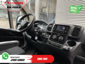 Peugeot Boxer Van 2.2 HDi 140 pk L2H2 270Gr. Doors/ Camera/ PDC/ DAB/ Cruise control/ Air conditioning