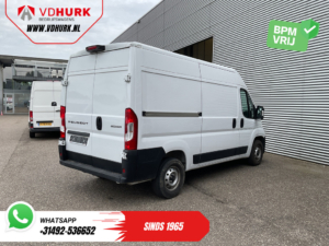 Peugeot Boxer Van 2.2 HDi 140 pk L2H2 270Gr. Doors/ Camera/ PDC/ DAB/ Cruise control/ Air conditioning