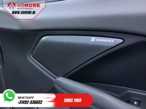 CUPRA Terramar SUV 1.5 TSI e-Hybrid 272 pk VZ Limited z panoramicznym dachem / wyświetlaczem head-up / systemem audio Sennheiser / kamerą 360° / reflektorami Matrix / szybką ładowarką / elektrycznie sterowaną klapą bagażnika / elektrycznym hakiem holowniczym / pamięcią ustawień / S