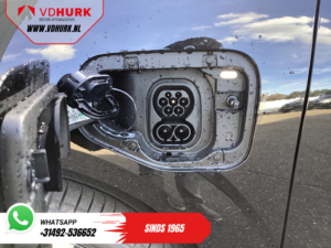 CUPRA Terramar SUV 1.5 TSI e-Hybrid 272 pk VZ Limited z panoramicznym dachem / wyświetlaczem head-up / systemem audio Sennheiser / kamerą 360° / reflektorami Matrix / szybką ładowarką / elektrycznie sterowaną klapą bagażnika / elektrycznym hakiem holowniczym / pamięcią ustawień / S