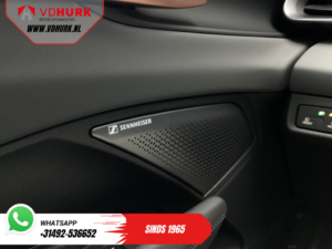 CUPRA Terramar SUV 1.5 TSI e-Hybrid 272 к.с. VZ Limited Панорамний дах / Проекційний дисплей / Sennheiser / Камера 360° / Матричні фари / Швидка зарядка / Електрична заслінка / Електричний причіпний пристрій / Пам'ять налаштувань / S