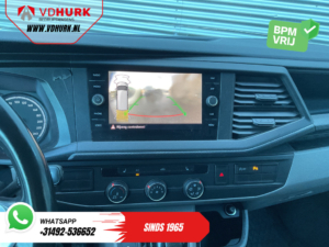 Volkswagen Transporter Van 2.0 TDI 150 PS DSG Automatic L2 LED/ Adaptive Cruise Control/ CarPlay/ Auxiliary heater/ Heated seats/ Sat-nav/ Air conditioning/ Camera/ Park Distance Control/ 16-inch alloy wheels/ Tow bar