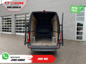 Mercedes-Benz Sprinter Furgonetă 317 1.9 CDI Automată L3H2 Încălzire scaune / Uși cu deschidere la 270° / Scaun încălzit / CarPlay / Cameră de marșarier / Cruise control / Aer condiționat