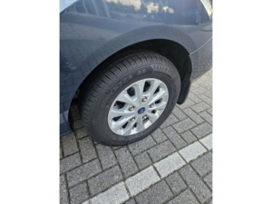 Ford Transit Custom – samochód dostawczy 300 2.0 TDCI L2H1 Limited DC MARGE
