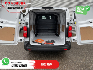 Furgoneta Toyota e-ProAce Worker L3, 75 kWh, 350 km (WLTP), CarPlay, cargador rápido, calefacción de estacionamiento, control de crucero, aire acondicionado, cámara, PDC