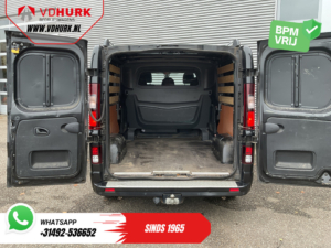 Renault Trafic Furgonetă 2.0 dCi 145 CP L2 DC Cabină dublă NL Auto/ LED/ Piele/ Încălzire scaune/ Navigație/ Climatizare/ Cameră/ Cruise control/ Jante de 17’ LMV/ Trepte laterale/ PDC/ Bară de remorcare